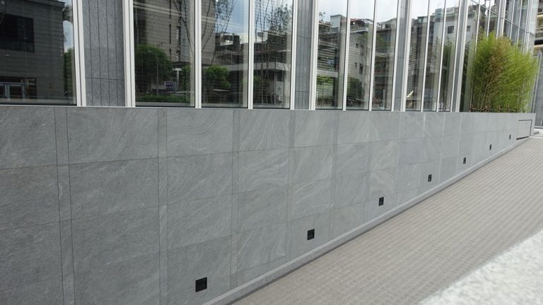 Sede principale di un assicurazione e albergo di lusso
