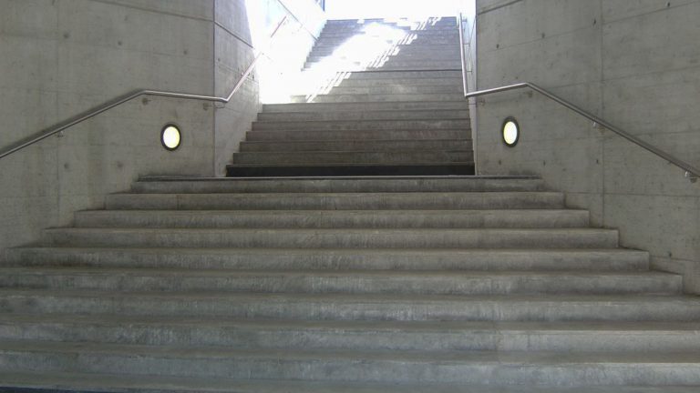 Stazione ferroviaria (FFS)