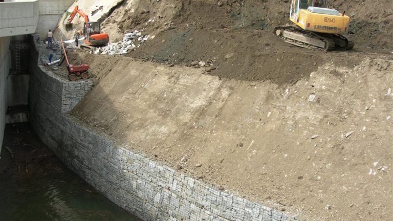 Diga del Luzzone